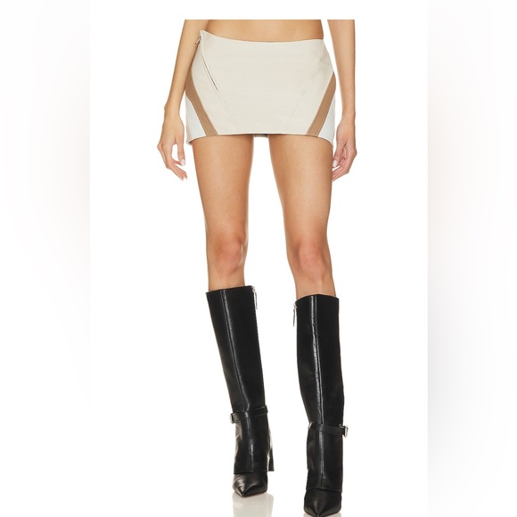 Lamarque Krissy Leather Mini Skirt Size XS Color: Bone/Winter White/Mocha - Picture 4 of 17
